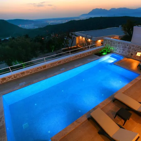 Dora Kalkan